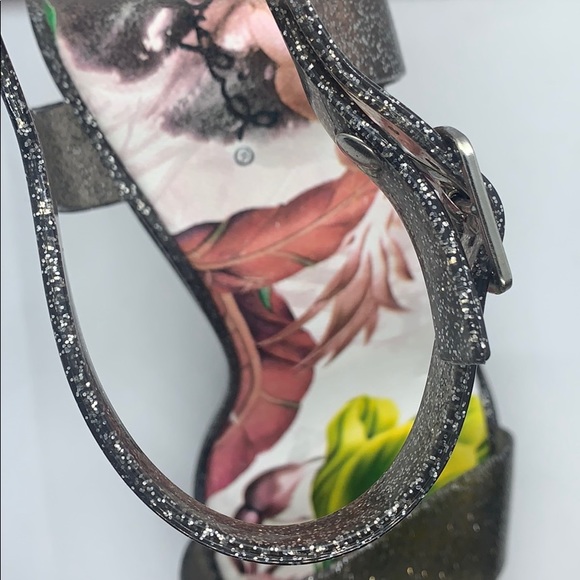 Beautiful sparkle wedge heels NEW - Picture 3 of 6